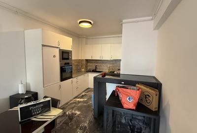 Apartament cu 3 camere semidecomandat, mobilat în Central - 3