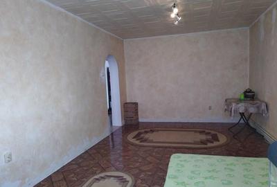 Apartament 4 camere decomandat Tractorul - 2