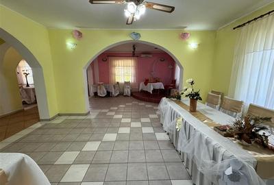 Casa cu teren si sala de evenimente de vanzare in Odobesti - 23