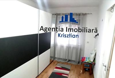 Apartament cu 2 camere de vanzare - Zona Micro 14 - 8