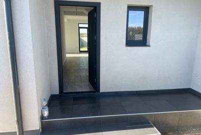 SUB PRETUL INVESTITIEI Vila  corbeanca  (TAMASI) duplex!str trandafirului nr 61 - 15