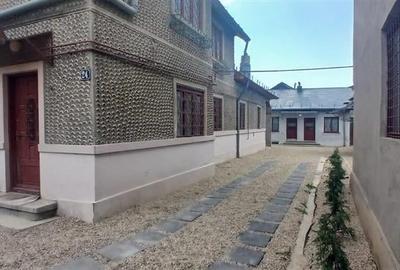 Casa 6 camere de vanzare Pucioasa 441 mp teren - 15