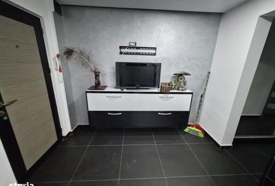 Apartament cu 3 camere în C5 - 6