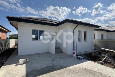 Casă individuală cu 3 camere cu Teren 275 Mp în Crevedia - 2