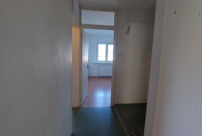 Apartament cu 3 camere decomandat în Popa Șapcă - 44