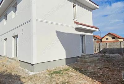 Casă cu 2 camere cu Teren 150 Mp în Sânandrei - 2