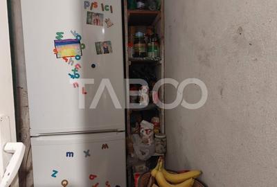 Apartament la curte 3 camere 59 mp pivnita gradina 60 mp Cisnadie - 16