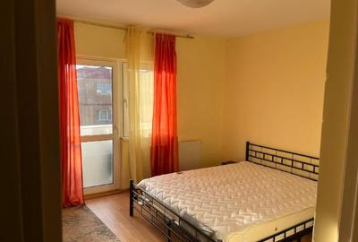 Apartament cu 2 camere decomandat în Florilor - 9