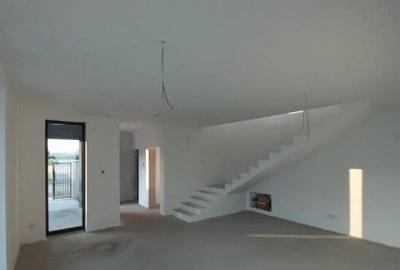 Casă individuală cu 4 camere cu Teren 386 Mp în Micești - 2