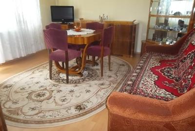 Apartament cu 3 camere decomandat în Central - 1