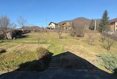 Casă cu 5 camere cu Teren 1500 Mp în Central - 11