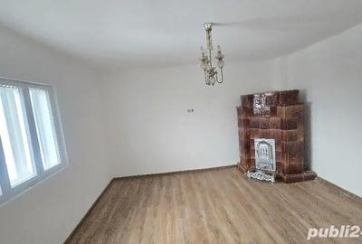 Casă cu 2 camere în Central