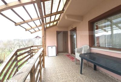 Casă cu 5 camere cu Teren 2500 Mp în Buciumeni - 1