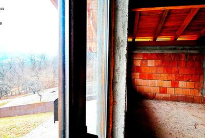 Casa la rosu D+P+E si teren 873 mp, sat Bistrita - 3