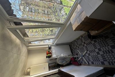 Apartament cu 3 camere decomandat în Micro IV - 3