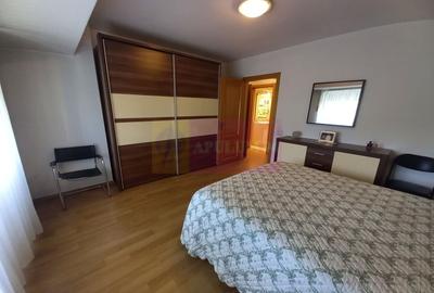 Apartament cu 4 camere decomandat în Ultracentral