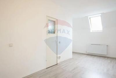 Spațiu comercial, de 400 mp, în Central - 2