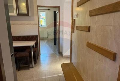 Casa cu 2 camere de vanzare in zona centrala Casa cu 2 camere de vanzare in zona centrala - 4