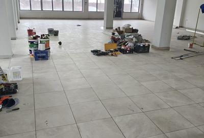 Spațiu comercial, de 300 mp, în Movila Miresii - 1