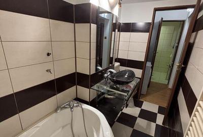 Apartament 3 camere Bd. Dunarea, etaj 3, decomandat, ... - 3