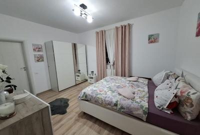 Casă cu 4 camere cu Teren 430 Mp în Central - 2