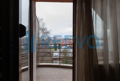 Penthouse cu 5 camere decomandat, mobilat în Calea Moldovei - 27