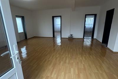 Casă cu 4 camere în Centura - 3