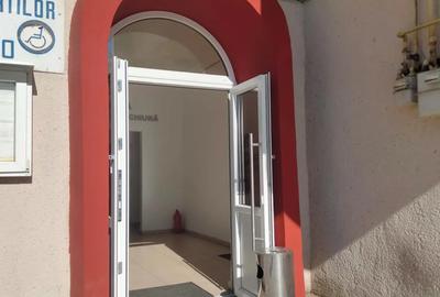 Spațiu comercial, de 35 mp, în Tomis III - 2