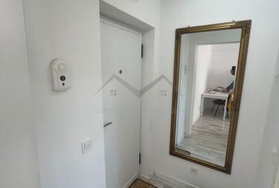 Apartament cu 2 camere semidecomandat în Podul de Piatră - 8