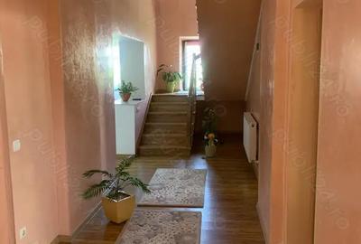 Casă cu 4 camere în Rădăuți - 9