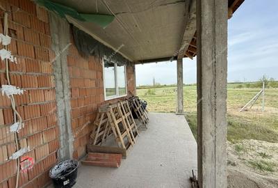 Casa la rosu dispusa pe Parter | 740 Teren | Sag - 3