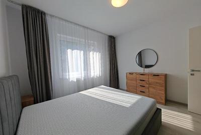 Apartament cu 2 camere decomandat, mobilat în Tractorul - 5