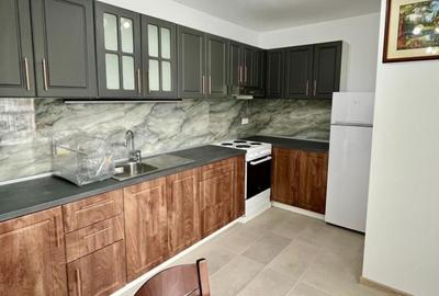 Spre vanzare 2 camere in zona Racadau - 4