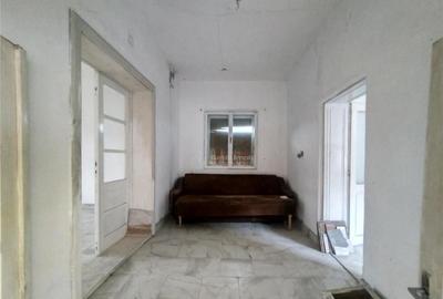 Berliste, Casa pt 2 Familii, la Sosea, Pret Negociabil - 18