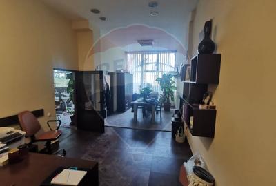 Spatiu Comercial de Inchiriat 308 mp utili - 4