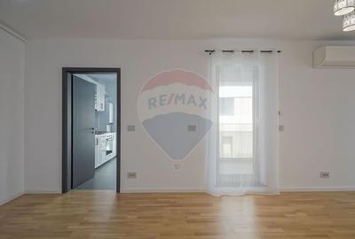 Apartament cu 2 camere de inchiriat - COSMOPOLIT  (Mihai Viteazu) - 4