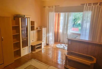 Apartament 2 camere decomandat, etaj 1. Zona Tractorul (Piata) - 1