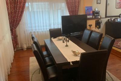 Casă cu 5 camere cu Teren 530 Mp în Central - 2