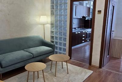 Apartament cu 3 camere semidecomandat în UTA - 2