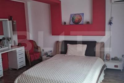 Casă cu 5 camere cu Teren 1000 Mp în Central