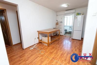 Apartament cu 2 camere decomandat în C5 - 2