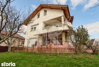 Casă cu 9 camere cu Canalizare în Bucureștii Noi - 11