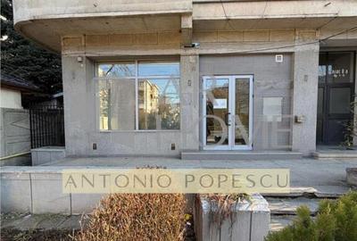 Spațiu comercial, de 65 mp, în Central - 3