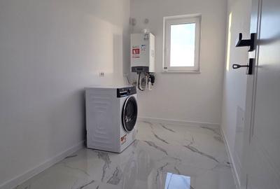 Casă cu 4 camere în Central - 2