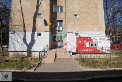 Apartament cu 3 camere semidecomandat, mobilat în Drumul Taberei - 32