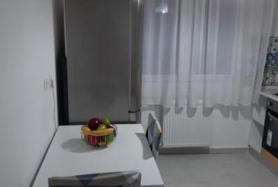 Vanzare apartament 3 camere metrou Gorjului - 2