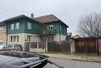 Casă de vânzare – Cartierul de Jos, Strada Alba Iulia | Zonă Buna - 10