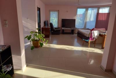 Casă cu 4 camere în Mehala - 8