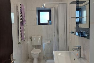 Casă individuală cu 4 camere cu Teren 251 Mp în Central - 1