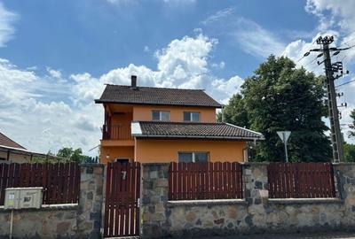 Casă individuală cu 5 camere în Freidorf